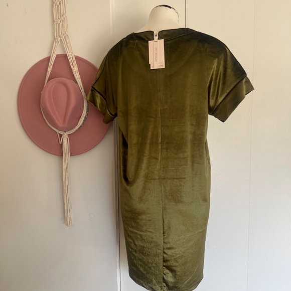 NWT Latte Love Moss Green Velour/Velvet Shift Dress S/M - Picture 3 of 3